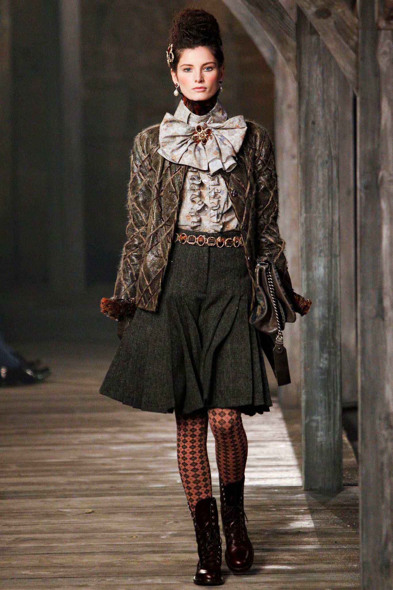Chanel F/W 13 Look 230