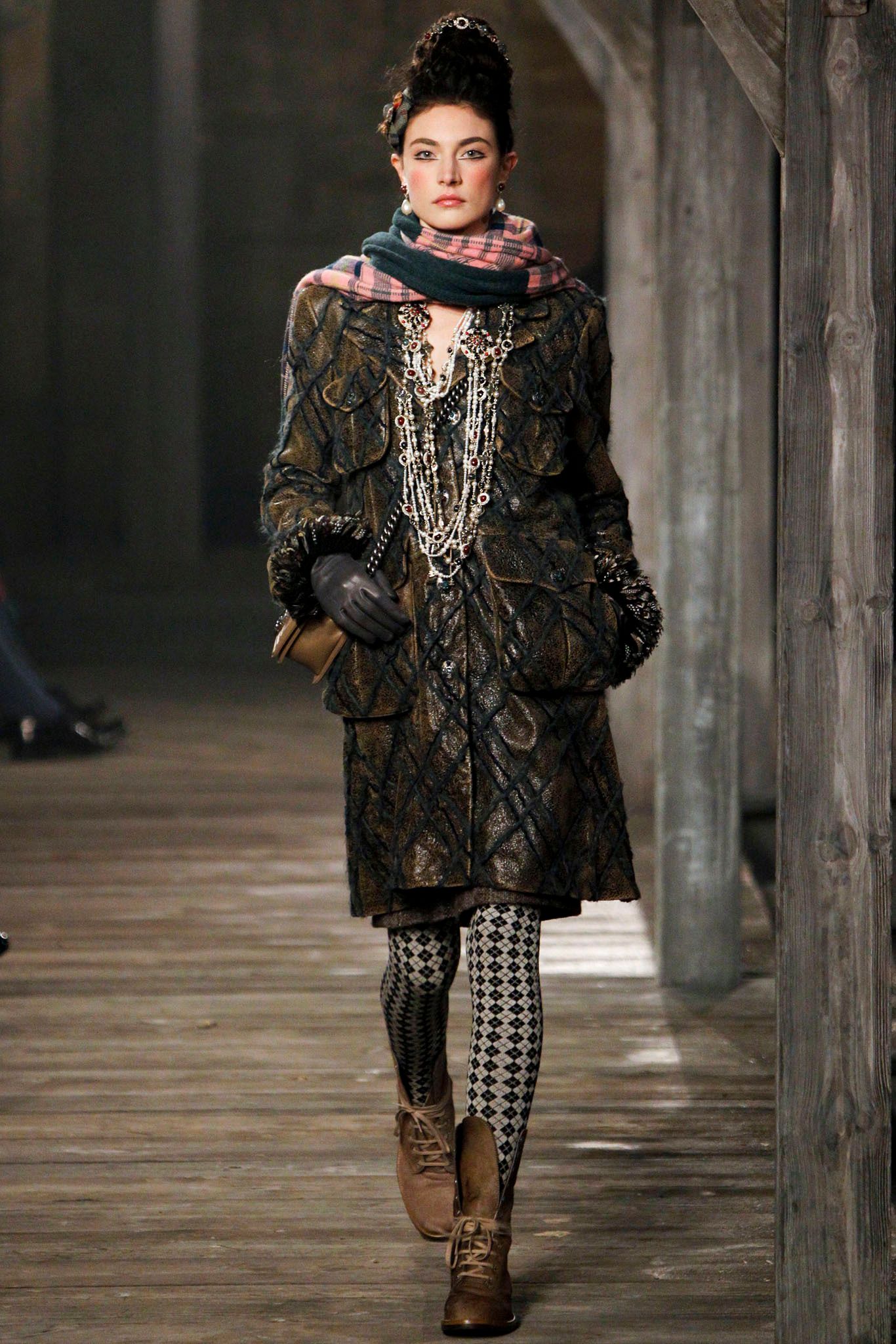 Chanel F/W 13 Look 240