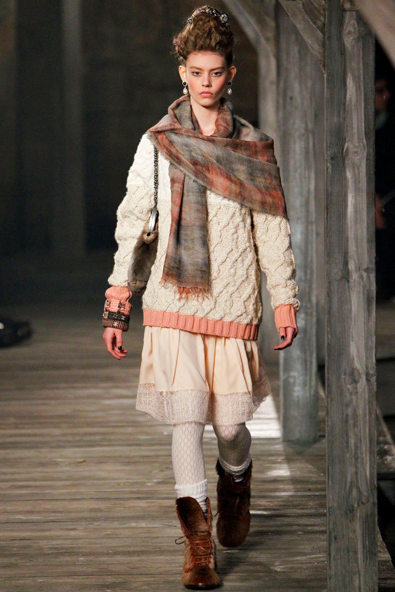 Chanel F/W 13 Look 453