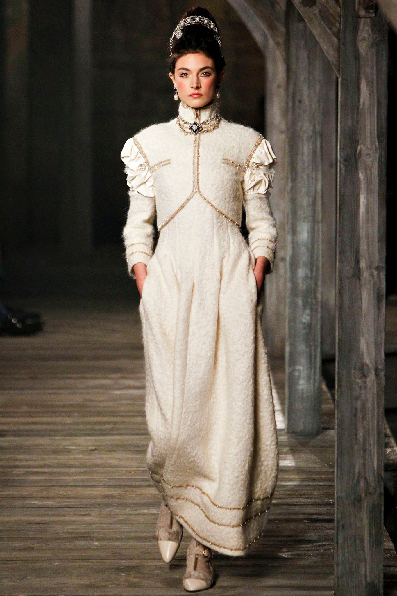 Chanel F/W 13 Look 526