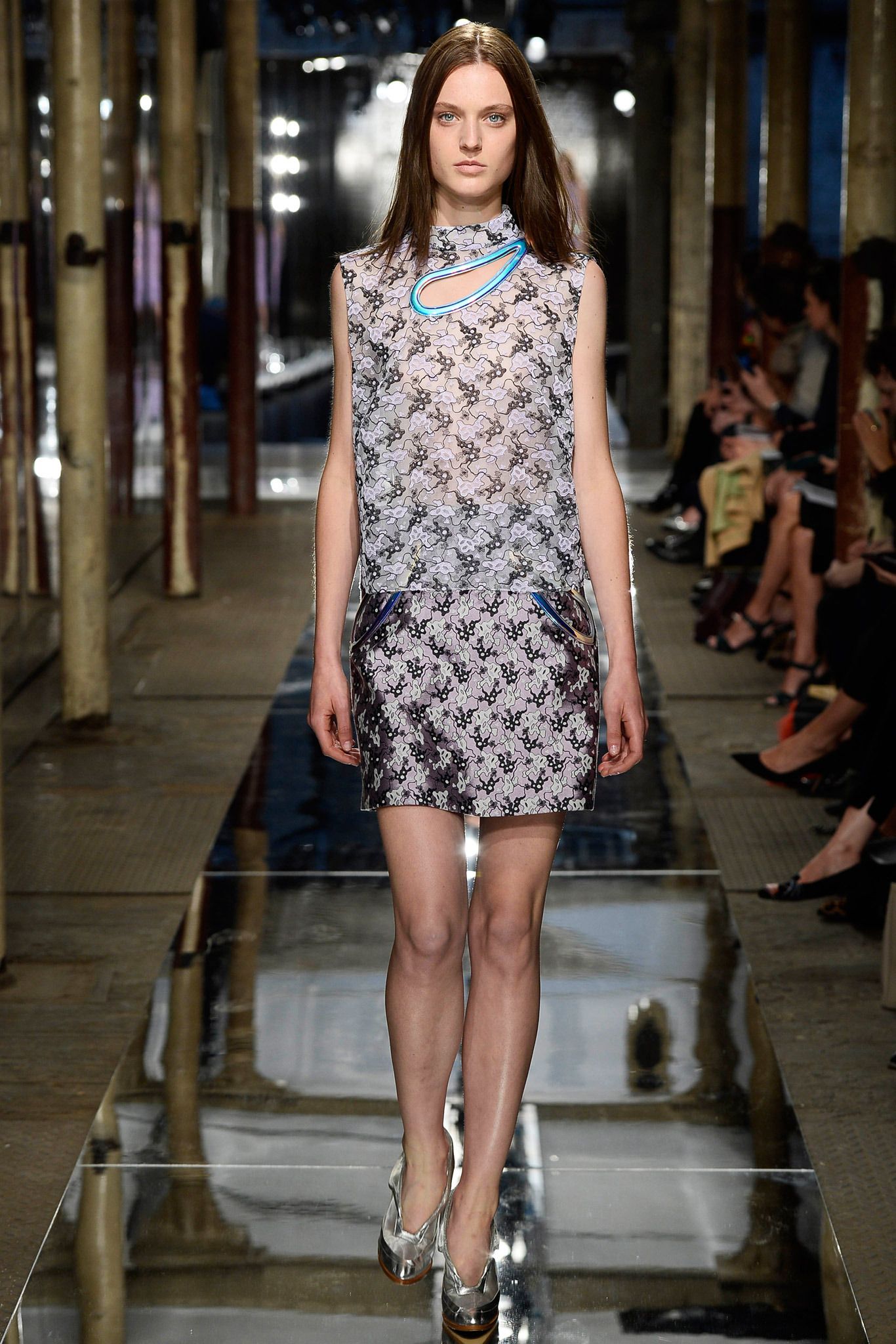 Christopher Kane S/S 14 Look 32