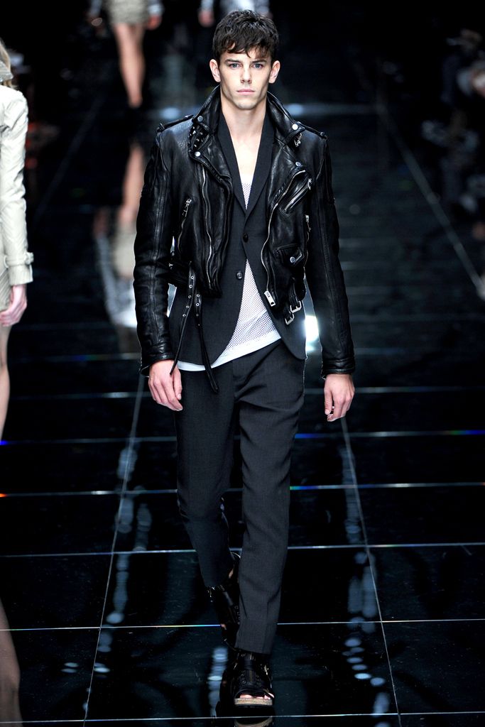 Burberry S/S 11 Look 121