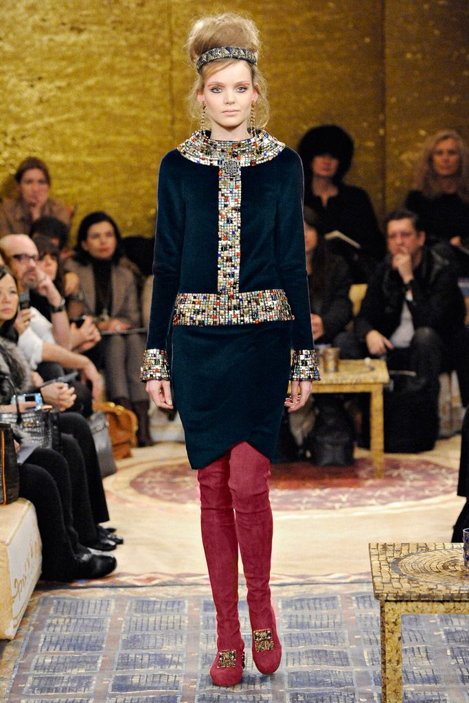 Chanel F/W 11 Look 136