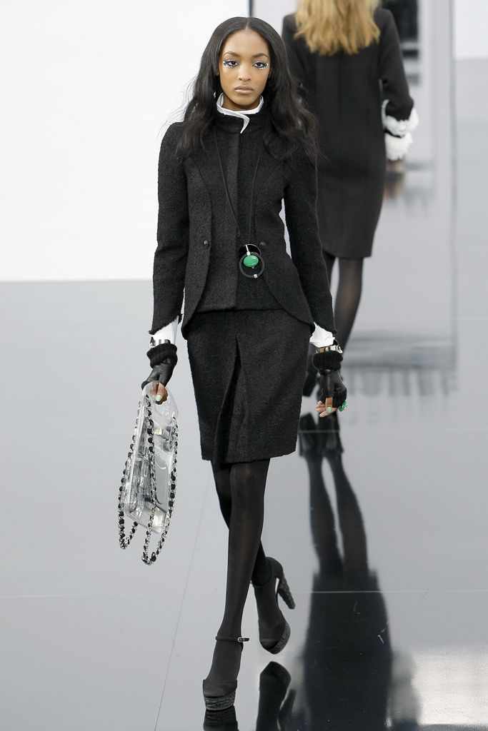 Chanel F/W 09 Look 70