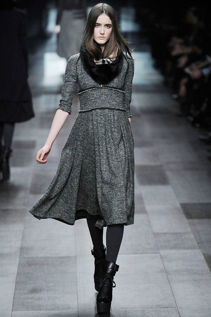 Burberry F/W 09 Look 48