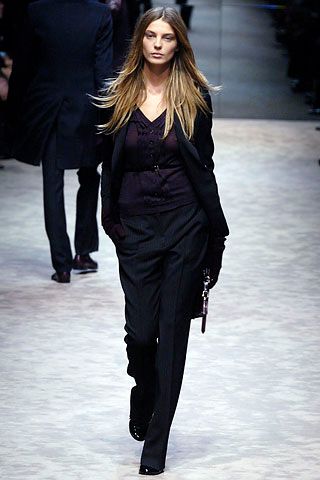 Burberry F/W 06 Look 101
