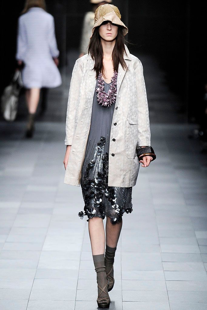 Burberry S/S 09 Look 228