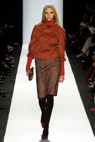 Carolina Herrera F/W 06 Look 13