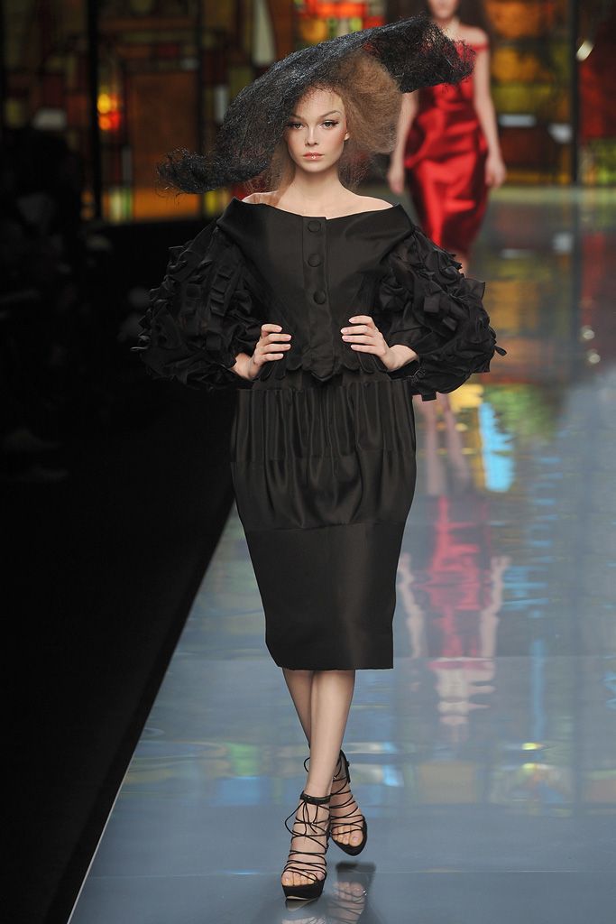 Christian Dior S/S 09 Couture Look 51