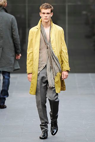 Burberry S/S 09 Menswear Look 81