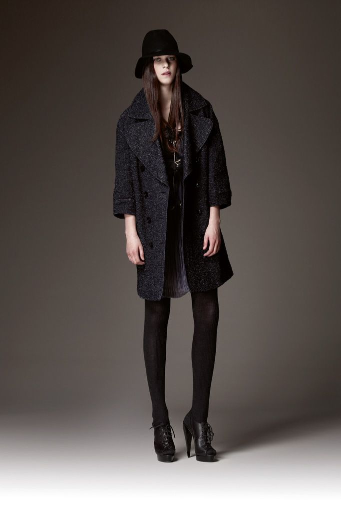 Burberry F/W 09 Look 56
