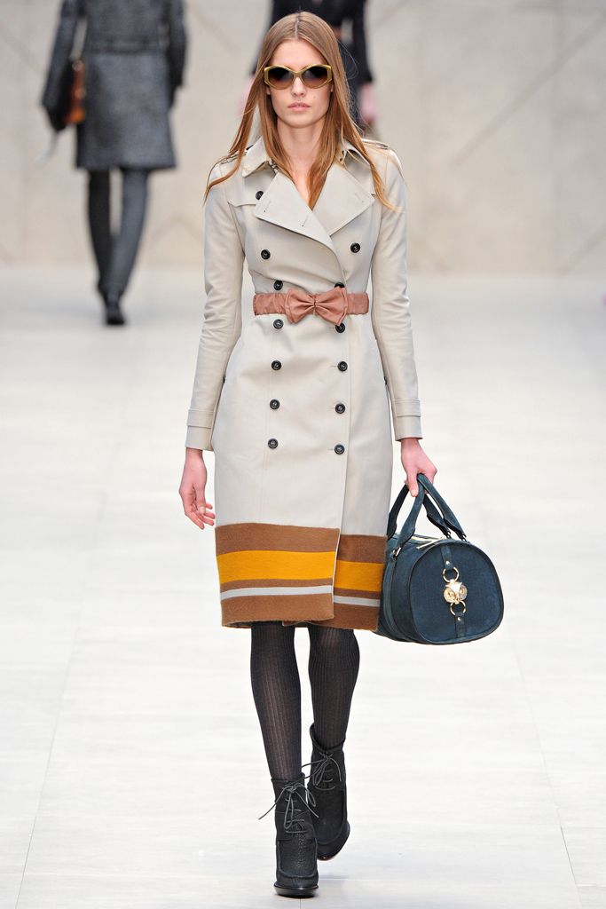 Burberry F/W 12 Look 33