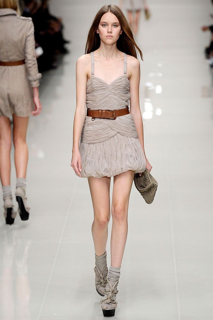 Burberry S/S 10 Look 89