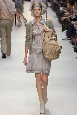 Burberry S/S 07 Look 90