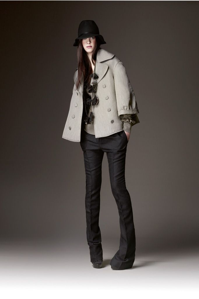 Burberry F/W 09 Look 16