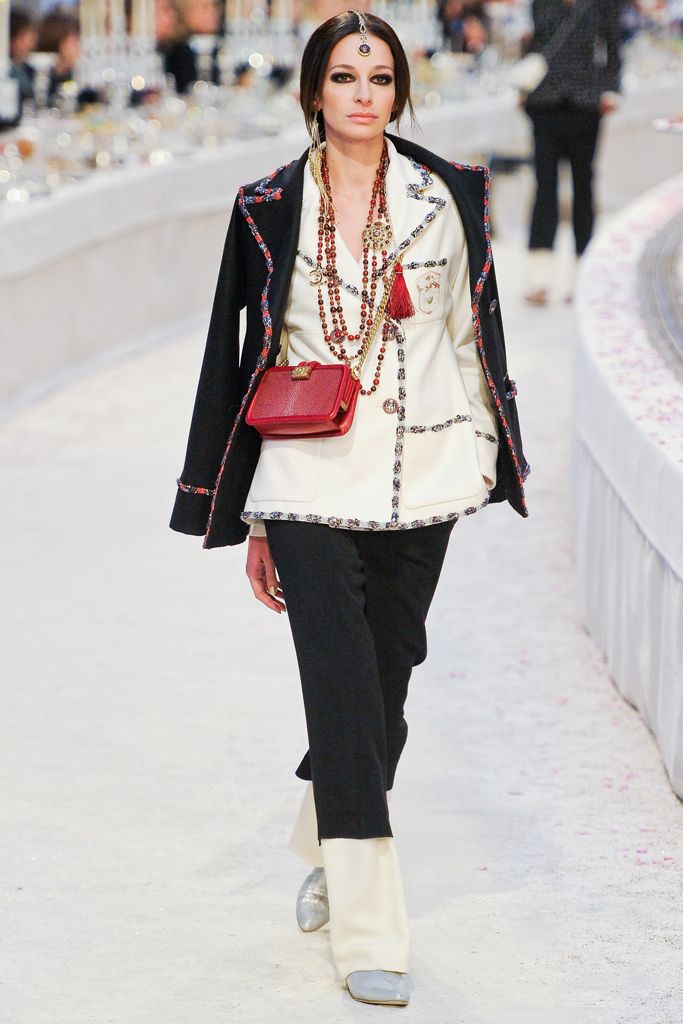 Chanel F/W 12 Look 91