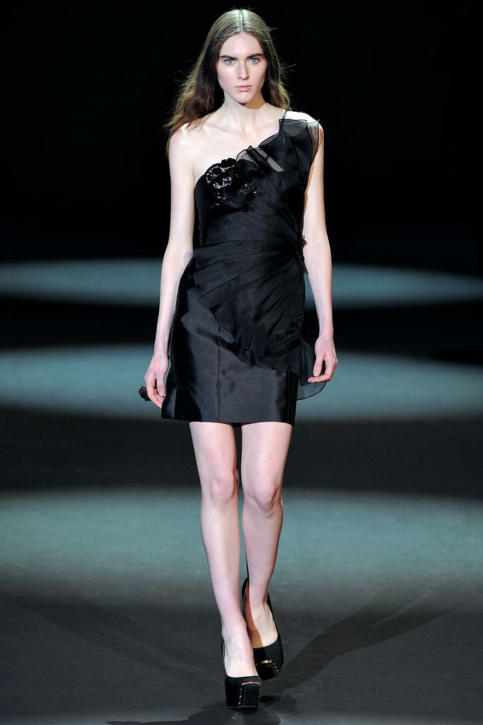 Christian Siriano F/W 11 Look 107
