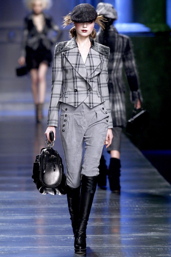 Christian Dior F/W 10 Look 156