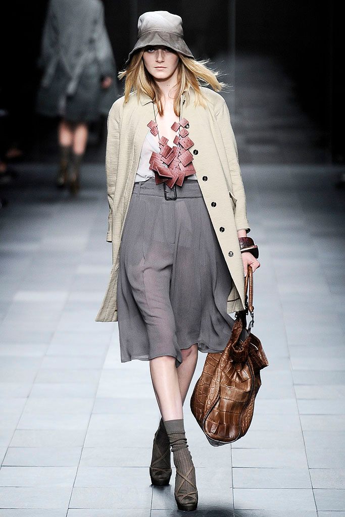 Burberry S/S 09 Look 74
