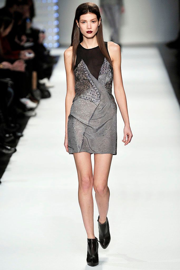 Chalayan F/W 09 Look 108