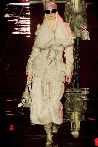 Christian Dior F/W 06 Look 79