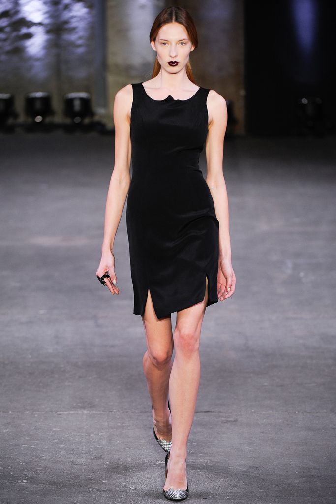 Christian Siriano F/W 12 Look 143