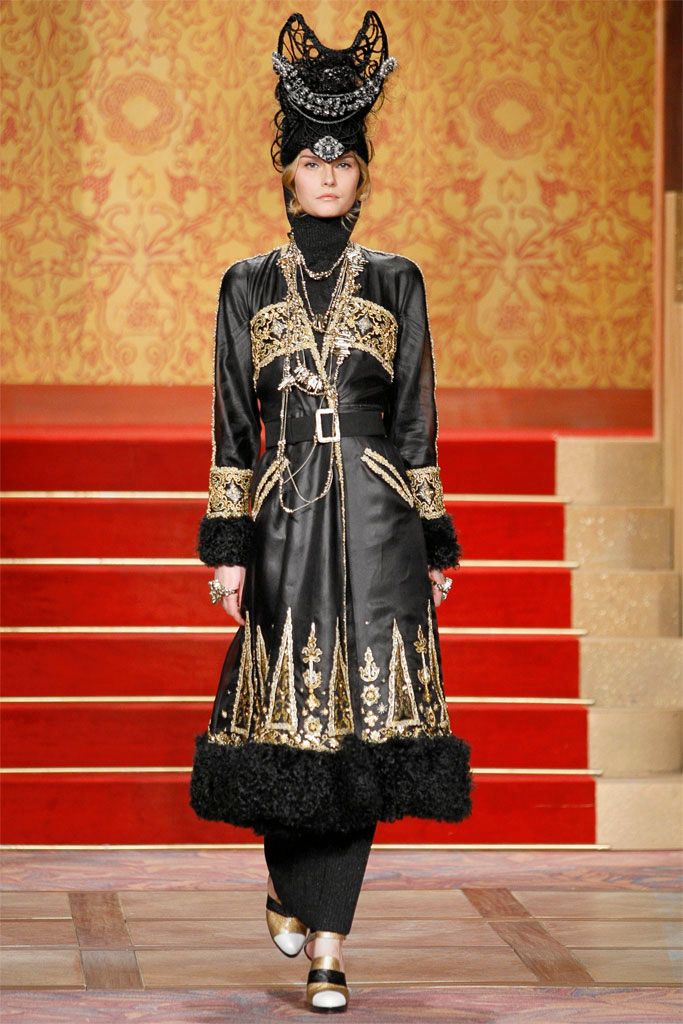 Chanel F/W 09 Look 352