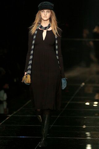 Burberry F/W 05 Look 73