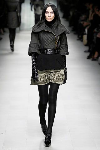 Burberry F/W 07 Look 7