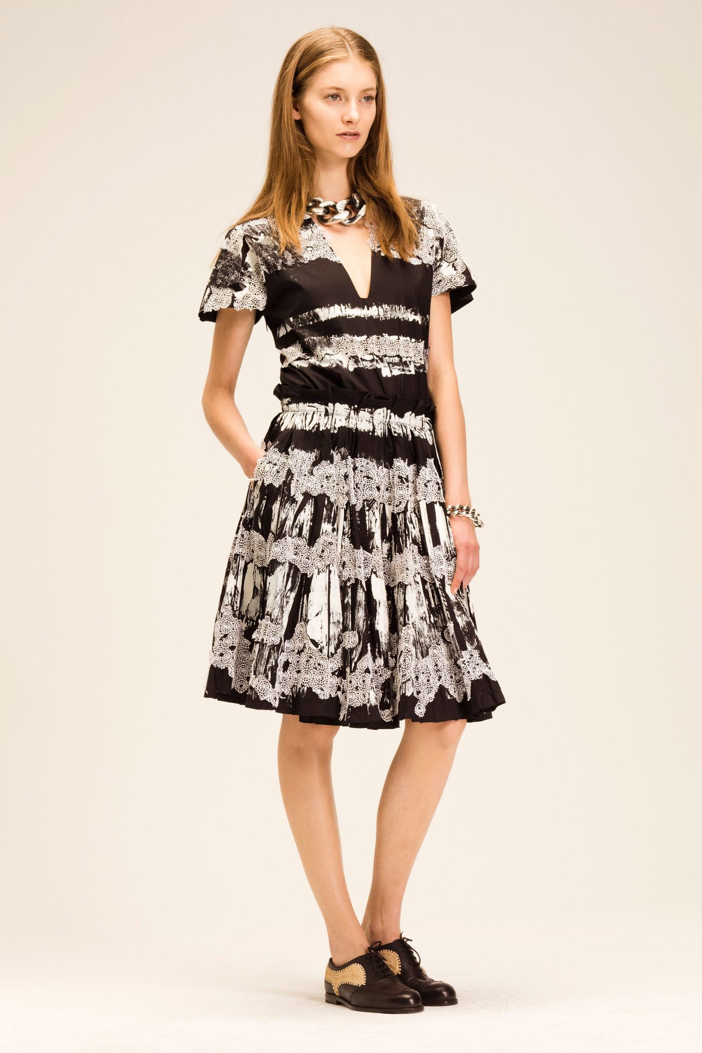 black unknown short-sleeve v-neck printed belted flowing midi-dress