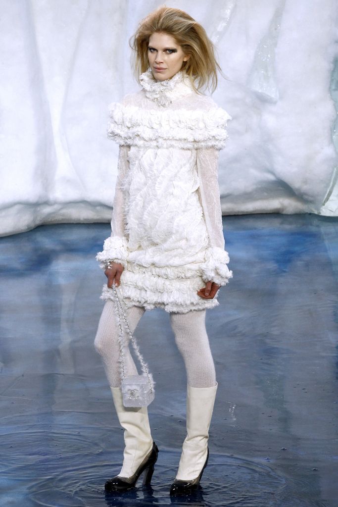 Chanel F/W 10 Look 453