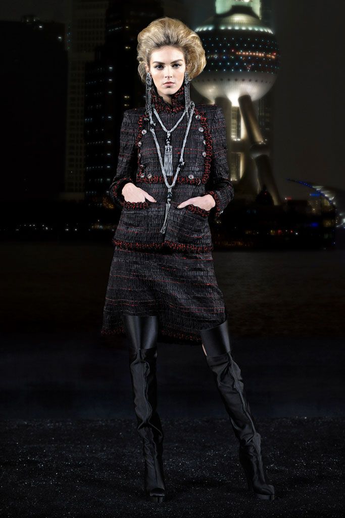Chanel F/W 10 Look 48