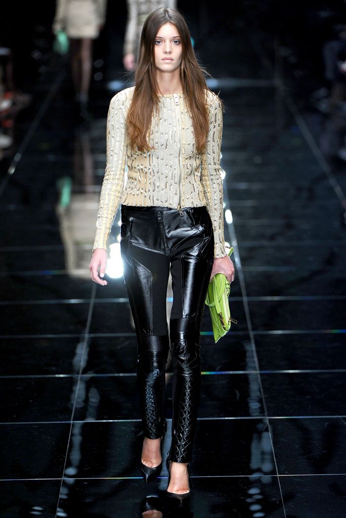Burberry S/S 11 Look 141