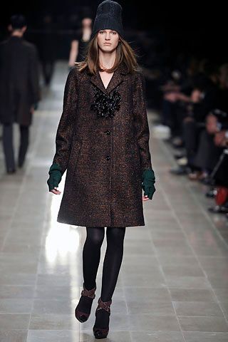 Burberry F/W 08 Look 44
