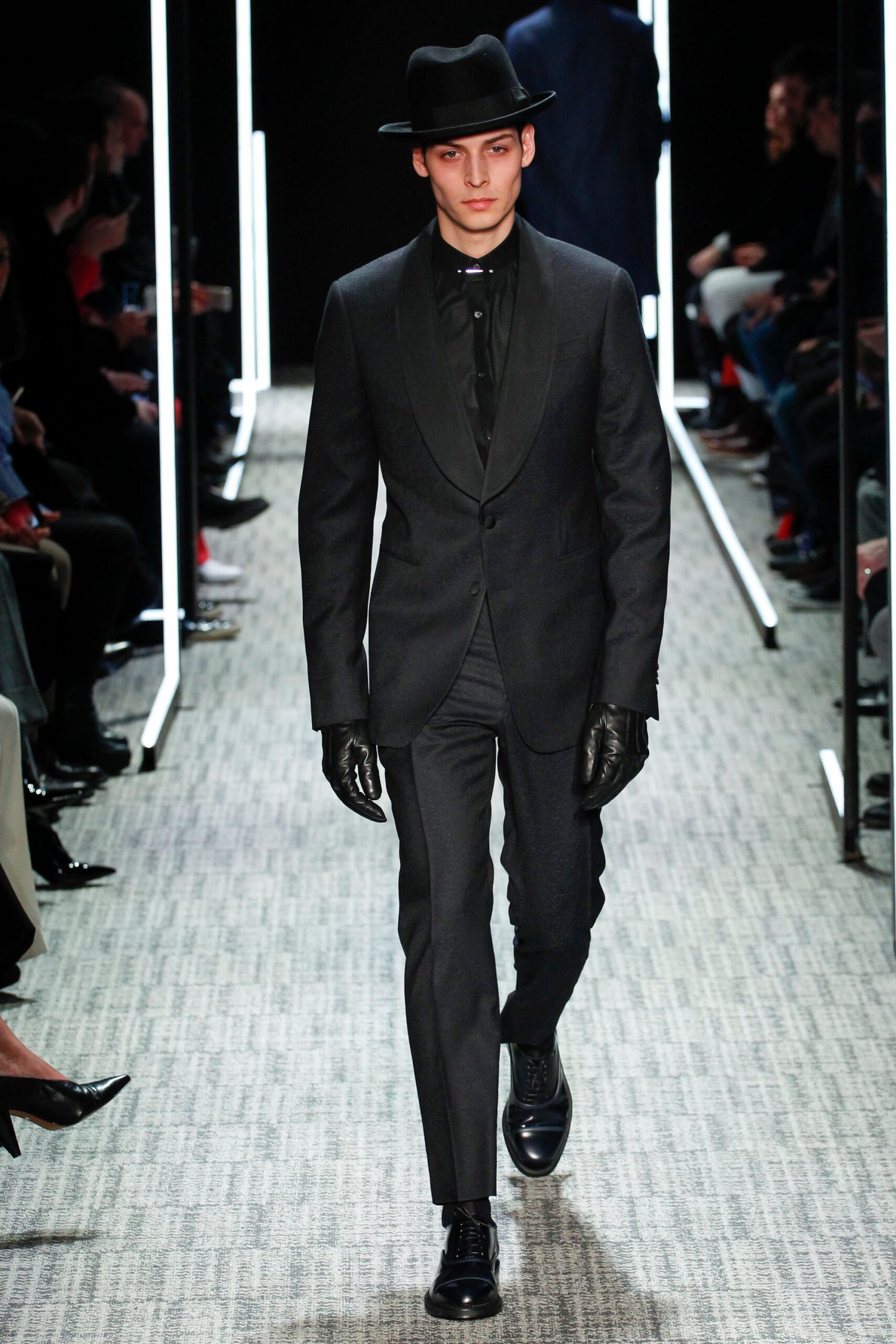Cerruti 1881 F/W 17 Menswear Look 574
