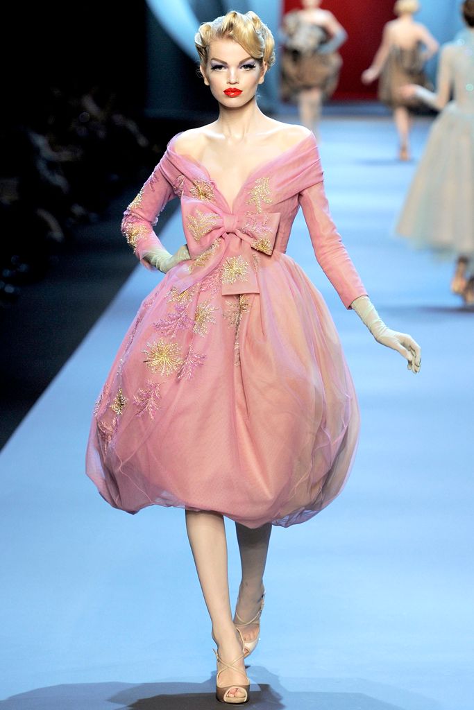 Christian Dior S/S 11 Couture Look 103