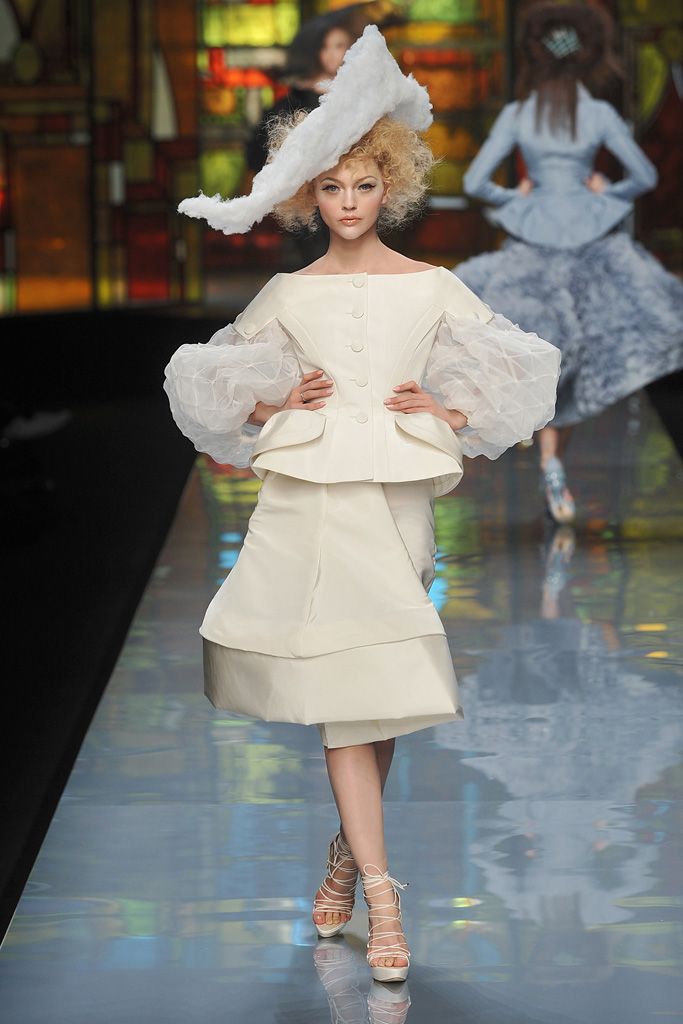 Christian Dior S/S 09 Couture Look 46