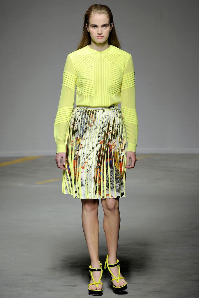 Christopher Kane S/S 11 Look 125