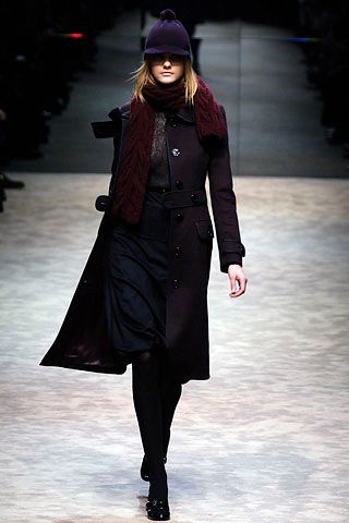 Burberry F/W 06 Look 107