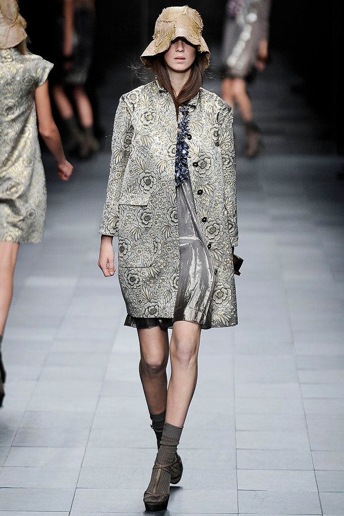 Burberry S/S 09 Look 260