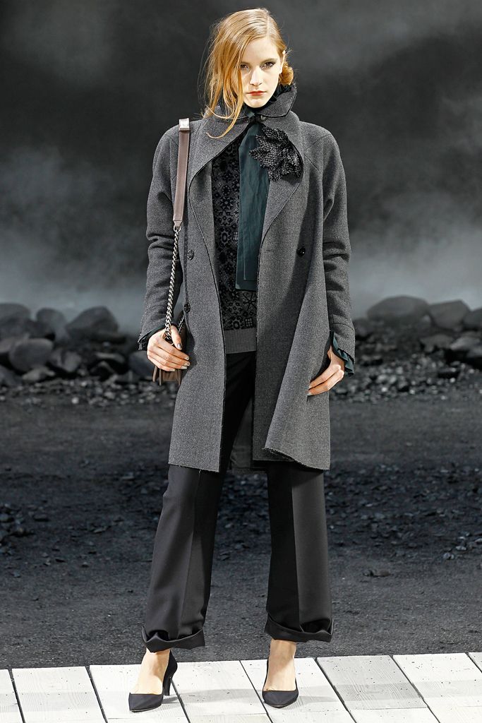 Chanel F/W 11 Look 70