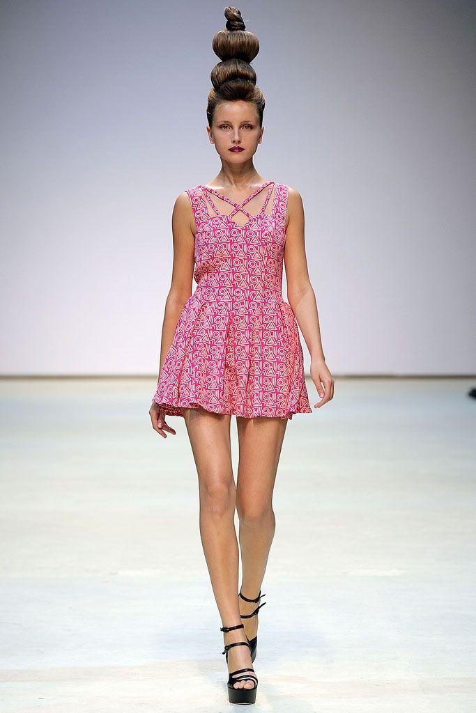 Danielle Scutt S/S 10 Look 11