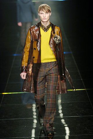 Burberry F/W 05 Menswear Look 25