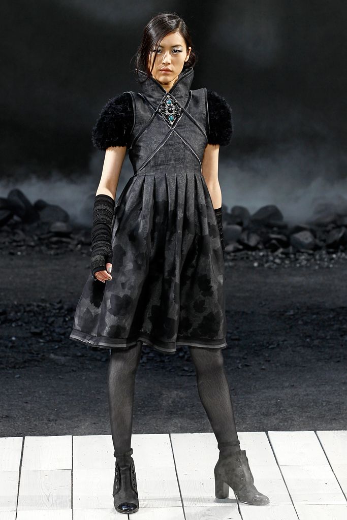 Chanel F/W 11 Look 309