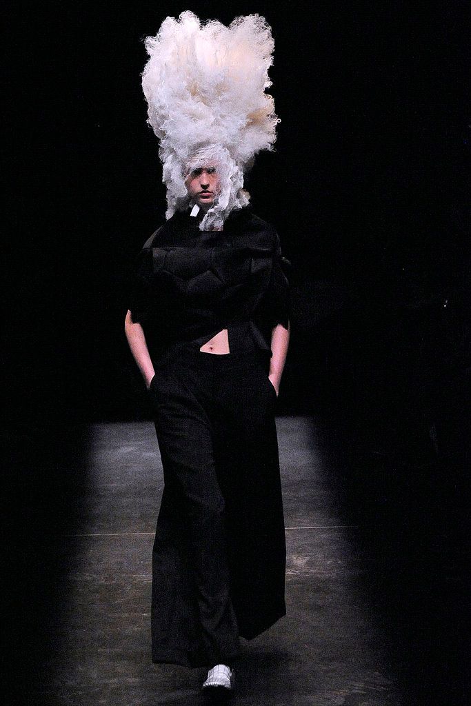 Comme des Garçons S/S 09 Look 144