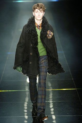 Burberry F/W 05 Menswear Look 1