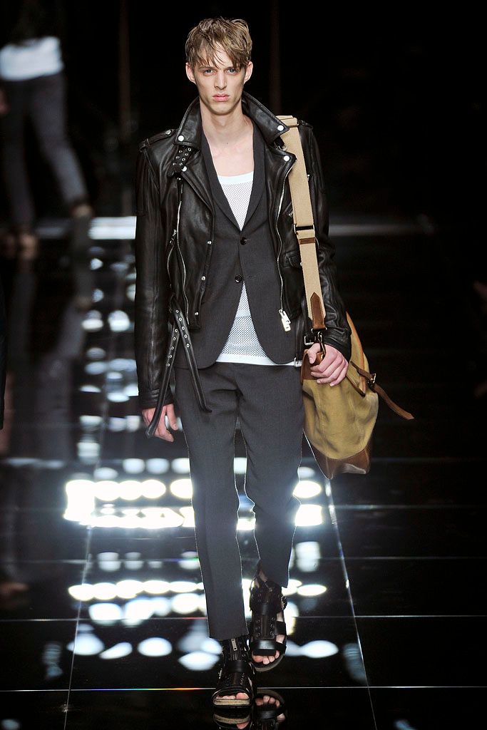 Burberry S/S 11 Menswear Look 54