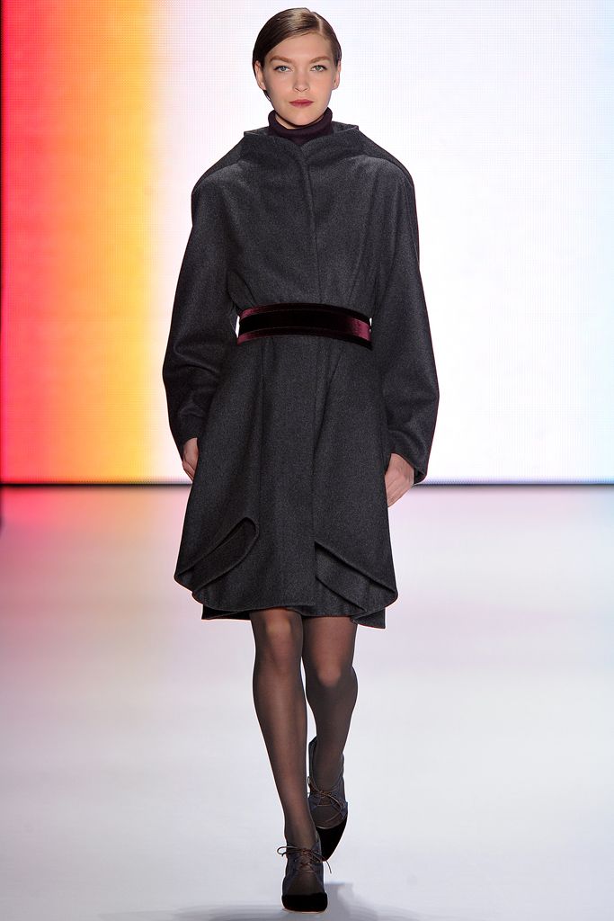Carolina Herrera F/W 11 Look 3