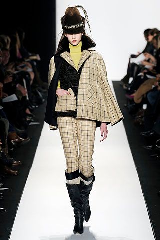 Carolina Herrera F/W 08 Look 1