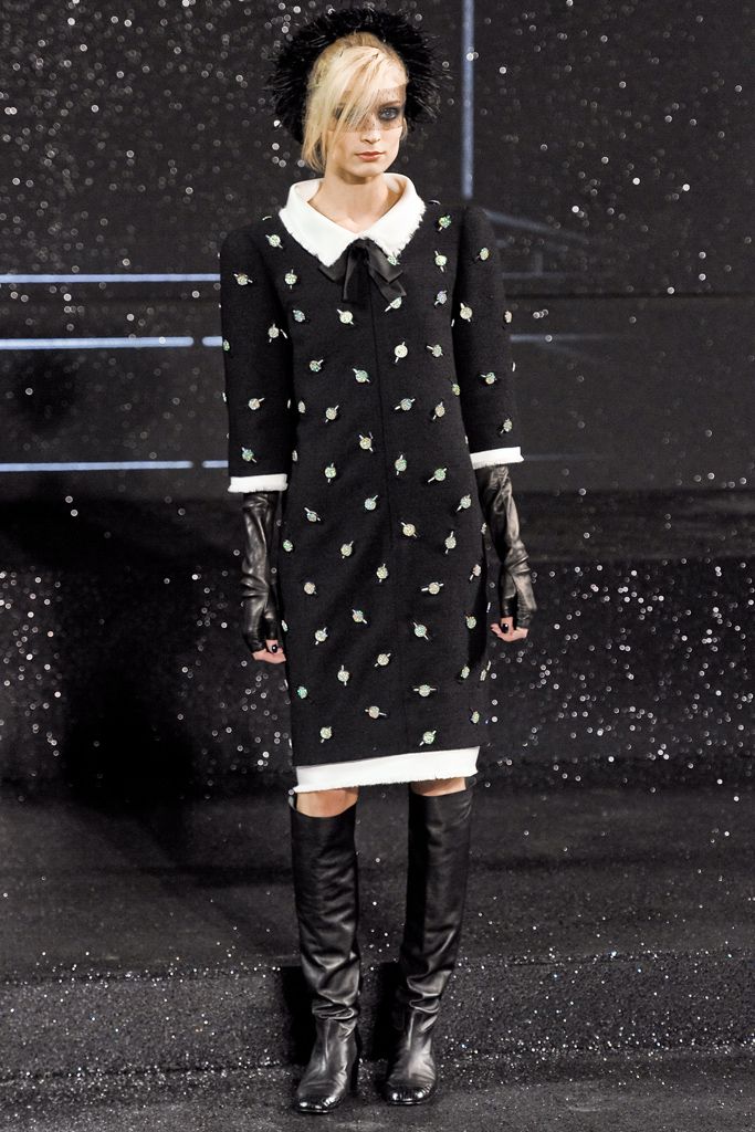 Chanel F/W 11 Couture Look 110